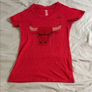 Adidas Women's chicago bulls Tee